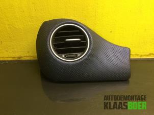 Gebruikte Luchtrooster Dashboard Fiat Grande Punto (199) 1.2 Prijs € 25,00 Margeregeling aangeboden door Autodemontage Klaas Boer