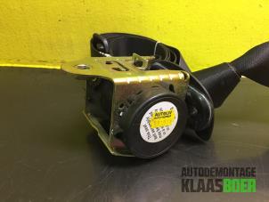 Gebruikte Veiligheidsgordel rechts-voor BMW Mini One/Cooper (R50) 1.6 16V One Prijs € 30,00 Margeregeling aangeboden door Autodemontage Klaas Boer