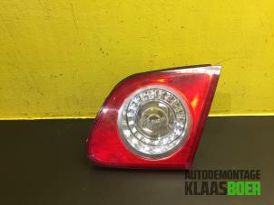 Gebruikte Achterlicht rechts Volkswagen Passat Variant 4Motion (3C5) 2.0 TDI Prijs € 20,00 Margeregeling aangeboden door Autodemontage Klaas Boer