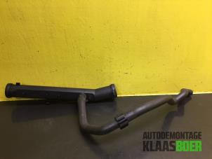 Begagnade Vattenrör Skoda Fabia (6Y5) 1.4i 16V Pris € 10,00 Marginaltabell erbjuds av Autodemontage Klaas Boer