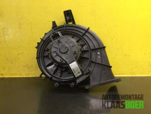 Gebruikte Kachel Ventilatiemotor Volkswagen Up! (121) 1.0 12V 75 Prijs € 14,00 Margeregeling aangeboden door Autodemontage Klaas Boer