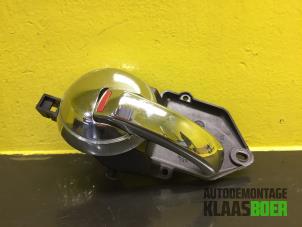 Gebruikte Portiergreep 2Deurs links Fiat 500 (312) 1.2 Prijs € 25,00 Margeregeling aangeboden door Autodemontage Klaas Boer