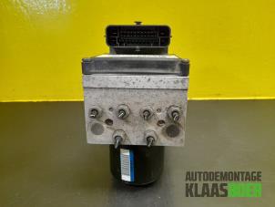 Gebruikte ABS Pomp Volkswagen Passat Variant (3C5) 1.9 TDI Prijs € 65,00 Margeregeling aangeboden door Autodemontage Klaas Boer