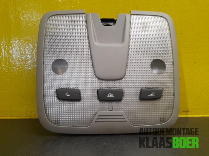 Innerbelysning, fram från en Volvo V70 (SW) 2.4 D 20V 2004