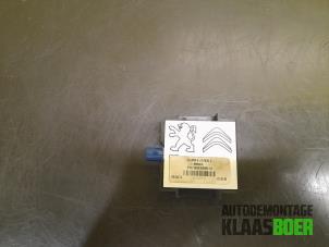 Gebruikte Antenne (diversen) Peugeot 508 (8D) 2.0 Hybrid4 16V Prijs € 25,00 Margeregeling aangeboden door Autodemontage Klaas Boer