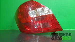 Gebruikte Achterlicht links Skoda Fabia II Combi 1.2 TDI 12V Greenline Prijs € 35,00 Margeregeling aangeboden door Autodemontage Klaas Boer