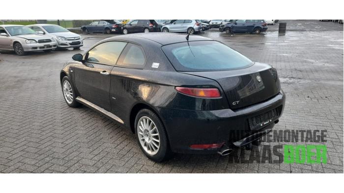 Achterklep van een Alfa Romeo GT (937) 2.0 JTS 16V 2007