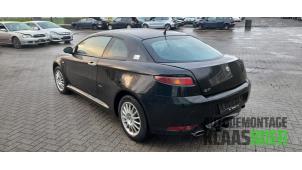 Gebruikte Achterklep Alfa Romeo GT (937) 2.0 JTS 16V Prijs € 125,00 Margeregeling aangeboden door Autodemontage Klaas Boer