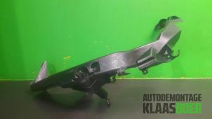 Begagnade Strålkastarram, vänster BMW 3 serie Touring (E91) 316i 16V Pris € 20,00 Marginaltabell erbjuds av Autodemontage Klaas Boer