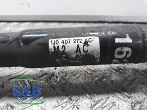 Gebruikte Homokineetas rechts-voor Audi A3 (8L1) 1.8 20V Turbo Prijs € 100,00 Margeregeling aangeboden door Schaap & Bron