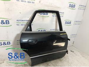 Używane Drzwi prawe tylne wersja 4-drzwiowa Audi A8 (D2) 3.3 TDI 32V Quattro Cena € 170,00 Procedura marży oferowane przez Schaap & Bron
