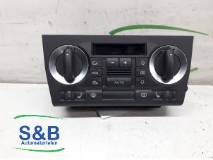 Begagnade Värmekontrollpanel Audi A3 (8P1) 1.8 16V TFSI Pris € 50,00 Marginaltabell erbjuds av Schaap & Bron