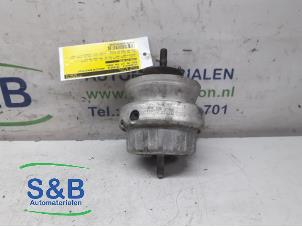 Gebruikte Motorsteun Audi A6 Avant (C6) 2.0 TDI 16V Prijs € 50,00 Margeregeling aangeboden door Schaap & Bron