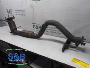 Używane Rura przednia + katalizator Volkswagen Touran (1T1/T2) 2.0 FSI 16V Cena € 200,00 Procedura marży oferowane przez Schaap & Bron