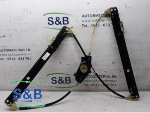 Gebruikte Ruitmechaniek 4Deurs rechts-voor Audi A4 Avant (B8) 1.8 TFSI 16V Prijs € 50,00 Margeregeling aangeboden door Schaap & Bron