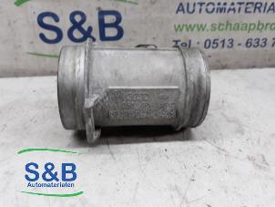 Gebruikte Luchtmassameter Audi A4 (B6) 2.5 TDI V6 Quattro Prijs € 40,00 Margeregeling aangeboden door Schaap & Bron