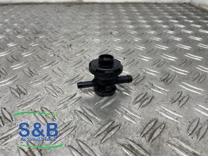 Used Vacuum valve Volkswagen Polo III (6N2) 1.4 Price € 15,00 Margin scheme offered by Schaap & Bron