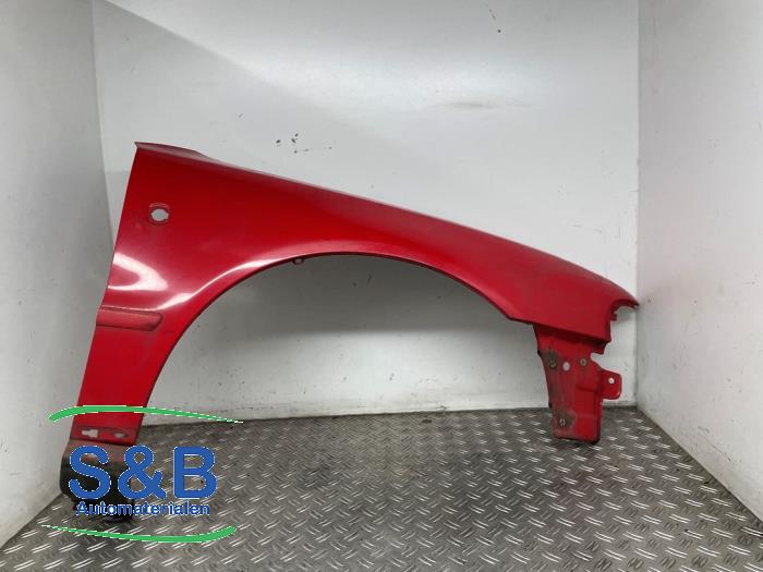 Scherm rechts-voor van een Audi A4 (B5) 1.9 TDI 2000