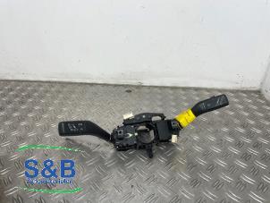 Begagnade Spak, rattstång Skoda Yeti (5LAC) 1.2 TSI 16V Pris € 41,00 Marginaltabell erbjuds av Schaap & Bron