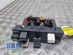 Begagnade Inbyggd dator Volkswagen Touran (1T1/T2) 1.6 Pris € 75,00 Marginaltabell erbjuds av Schaap & Bron