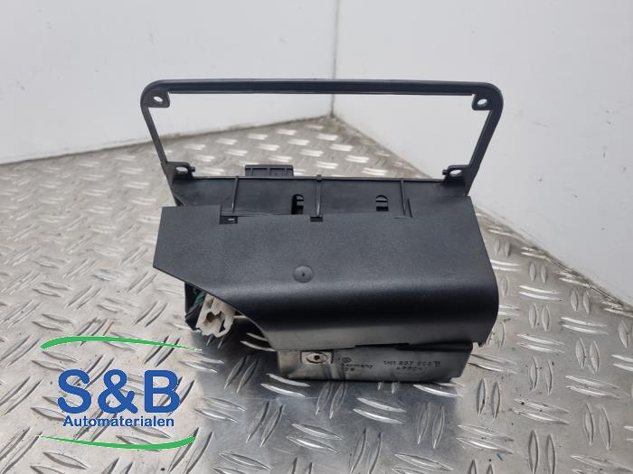 Diverse från en Volkswagen Golf III Cabrio Restyling (1E7) 1.6 1999