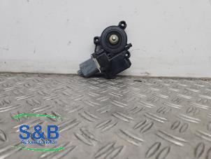 Gebruikte Raammotor Portier Volkswagen Polo V (6R) 1.2 TDI 12V BlueMotion Prijs € 30,00 Margeregeling aangeboden door Schaap & Bron