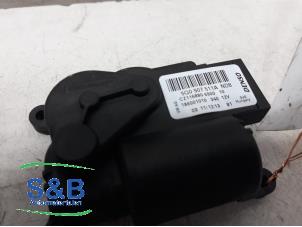 Używane Silnik zaworu nagrzewnicy Volkswagen Golf VII (AUA) 1.6 TDI 16V Cena € 12,50 Procedura marży oferowane przez Schaap & Bron