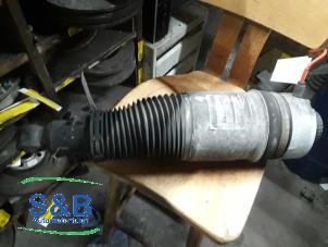 Gebruikte Veerpoot links-achter Audi Q7 (4LB) 3.0 TDI V6 24V Prijs € 175,00 Margeregeling aangeboden door Schaap & Bron