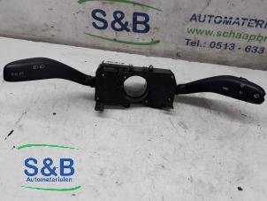 Gebruikte Combischakelaar Stuurkolom Volkswagen Transporter T5 1.9 TDi Prijs € 35,00 Margeregeling aangeboden door Schaap & Bron