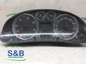 Gebruikte Instrumentenpaneel Volkswagen Passat Variant 4Motion (3B6) 1.9 TDI 130 Prijs € 70,00 Margeregeling aangeboden door Schaap & Bron