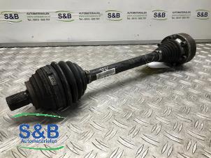 Gebruikte Aandrijfas links-voor Volkswagen Golf VI (5K1) 1.4 TSI 122 16V Prijs € 50,00 Margeregeling aangeboden door Schaap & Bron