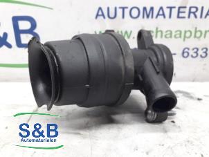 Gebruikte Inlaatspruitstuk Volkswagen Golf V (1K1) 1.4 TSI 122 16V Prijs € 15,00 Margeregeling aangeboden door Schaap & Bron