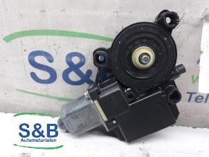 Gebruikte Raammotor Portier Volkswagen Polo V (6R) 1.6 TDI 16V 75 Prijs € 30,00 Margeregeling aangeboden door Schaap & Bron