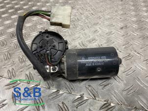 Begagnade Främre torkarmotor Volkswagen LT II 28/31/35 2.5 TDi Pris € 35,00 Marginaltabell erbjuds av Schaap & Bron