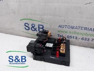 Begagnade Inbyggd dator Volkswagen Touran (1T1/T2) 1.6 Pris € 80,00 Marginaltabell erbjuds av Schaap & Bron