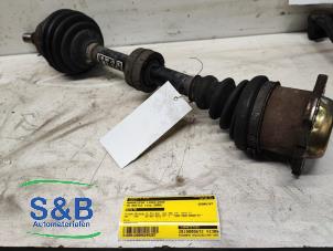 Begagnade Drivaxel, vänster fram Volkswagen New Beetle (9C1/9G1) 2.0 Pris € 80,00 Marginaltabell erbjuds av Schaap & Bron