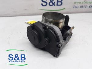 Gebruikte Gasklephuis Volkswagen Bora (1J2) 2.3 V5 Prijs € 50,00 Margeregeling aangeboden door Schaap & Bron