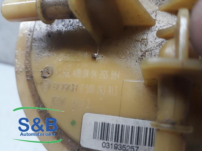 Elektrisk bränslepump från en Volkswagen Crafter 2.0 TDI 2013