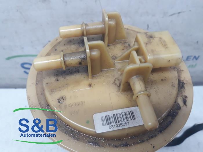 Elektrisk bränslepump från en Volkswagen Crafter 2.0 TDI 2013