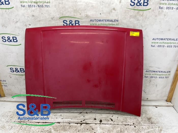 Motorkap van een Volkswagen Golf II (19E) 1.8i 1990