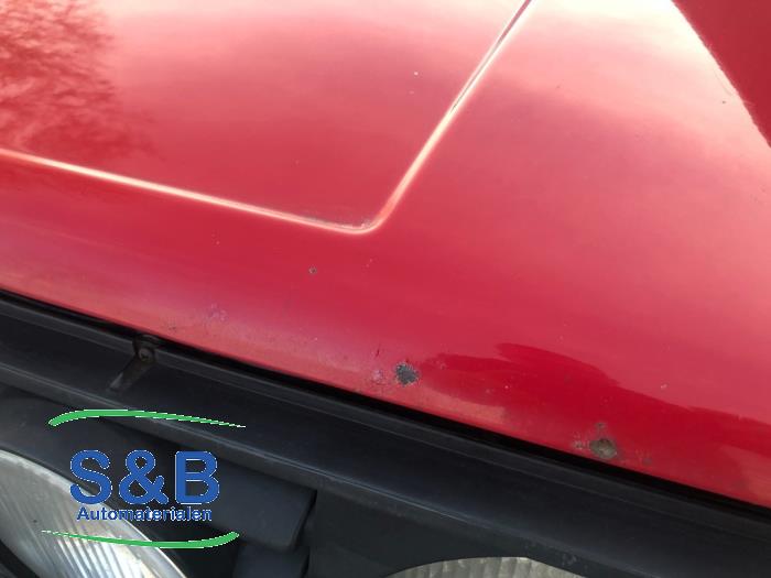 Motorkap van een Volkswagen Golf II (19E) 1.8i 1990