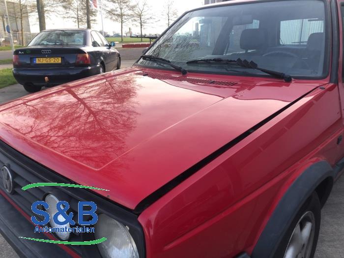 Motorkap van een Volkswagen Golf II (19E) 1.8i 1990