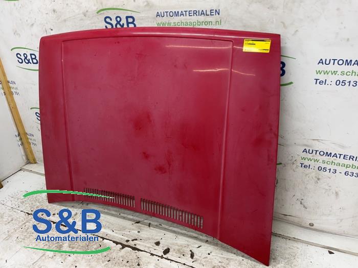Motorkap van een Volkswagen Golf II (19E) 1.8i 1990