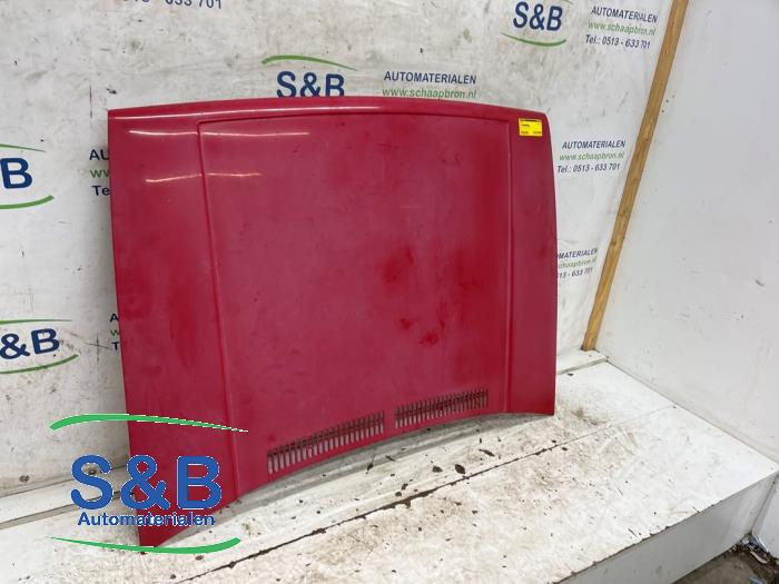 Motorkap van een Volkswagen Golf II (19E) 1.8i 1990