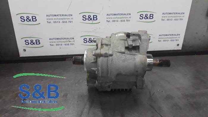 Tussenbak 4x4 van een Audi Q3 (8UB/8UG) 2.0 16V TFSI Quattro 2017