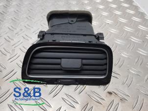 Gebruikte Luchtrooster Dashboard Volkswagen Golf VII (AUA) 1.4 TSI 16V Prijs € 15,00 Margeregeling aangeboden door Schaap & Bron
