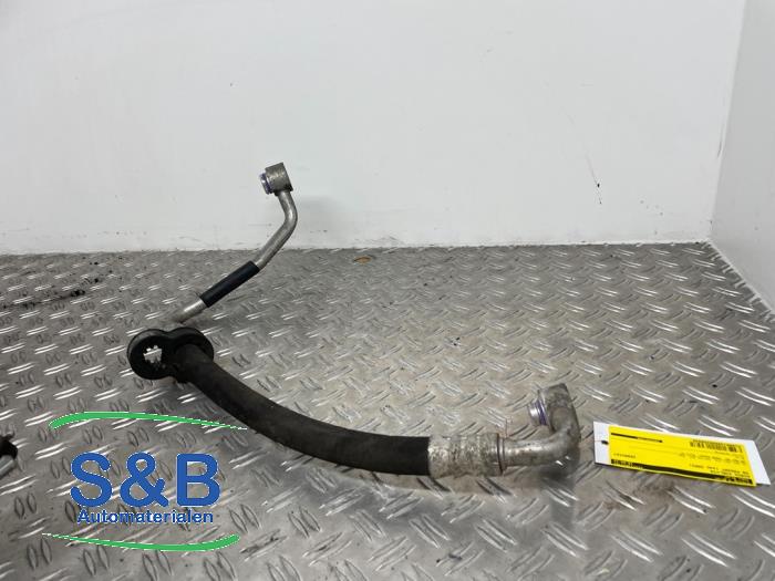 Kylfläkt, luftkonditionering från en Volkswagen Passat (3B3) 2.3 V5 20V 2003