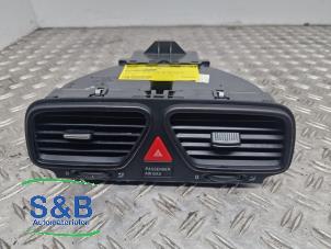 Gebruikte Luchtrooster Dashboard Volkswagen Eos (1F7/F8) 2.0 TFSI 16V Prijs € 30,00 Margeregeling aangeboden door Schaap & Bron