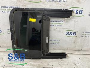 Używane Dach przesuwny Audi A6 (C6) 2.7 TDI V6 24V Cena € 200,00 Procedura marży oferowane przez Schaap & Bron