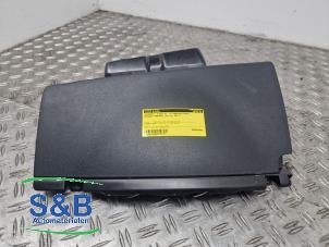 Używane Schowek w desce rozdzielczej Peugeot Partner (GC/GF/GG/GJ/GK) 1.6 BlueHDi 100 Cena € 40,00 Procedura marży oferowane przez Schaap & Bron